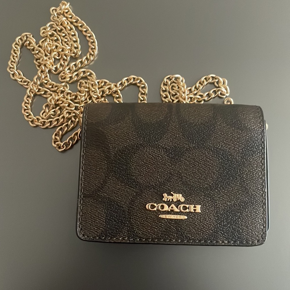 COPY - Mini coach wallet with gold chain